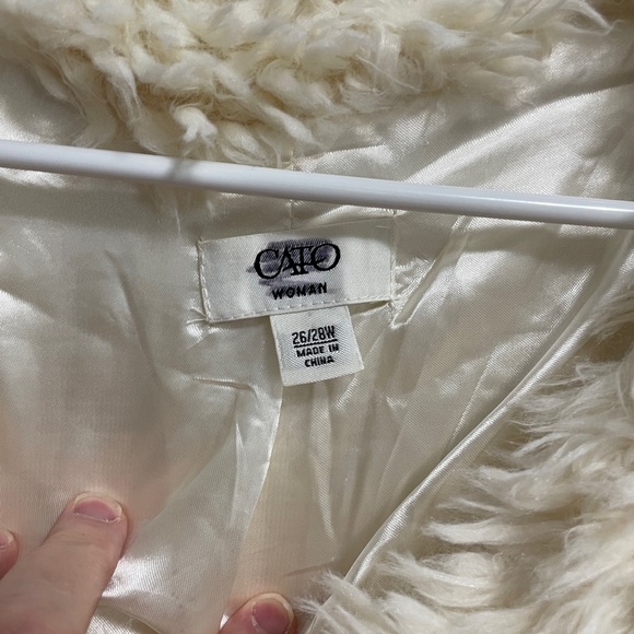 Cato Woman white furry jacket - Picture 5 of 5